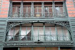 02-3 Ornate Wrought Iron Tracery Of Little Singer Building 561 Broadway South Of Prince St In SoHo New York City.jpg